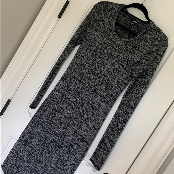 Aritzia Wilfred Free fitted dress - Picture 2 of 8